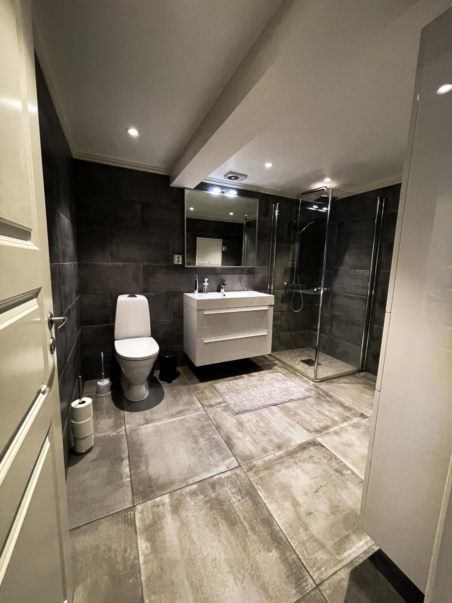 Modern Big 2 Bedroom Apartment Near Solsiden Trondheim Luaran gambar